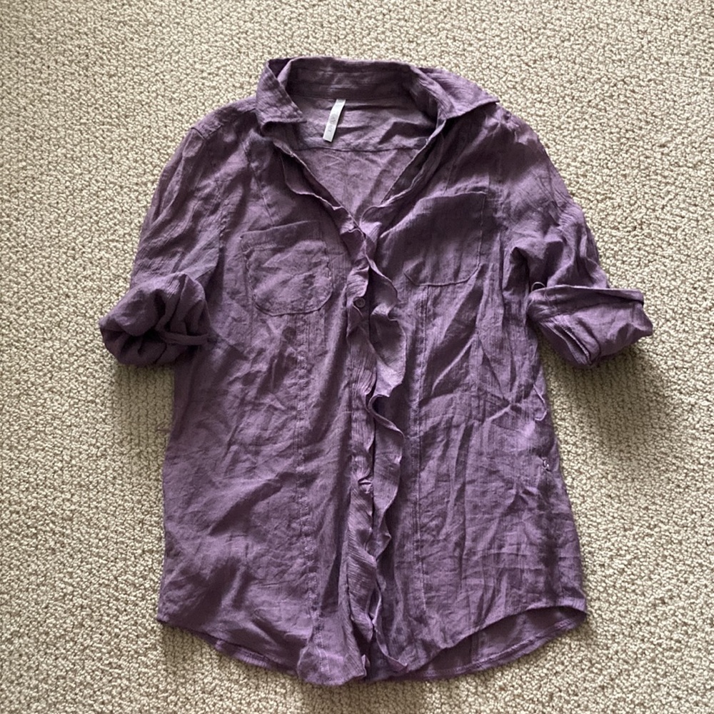 A’Gaci Semi-Sheer Ruffle Button Down Shirt Size Small Work Top Blouse Purple GUC